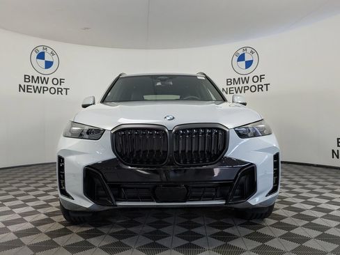 New 2026 BMW X5 xDrive40i w/ M Sport Package AWD/4WD image 4