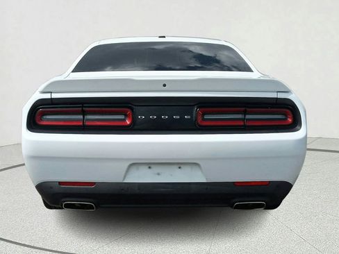 Used 2022 Dodge Challenger GT RWD image 5