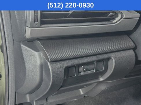 Used 2026 Subaru Crosstrek 2.5i AWD/4WD image 11