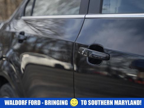 Used 2018 Chevrolet Sonic LT w/ Convenience Package image 12