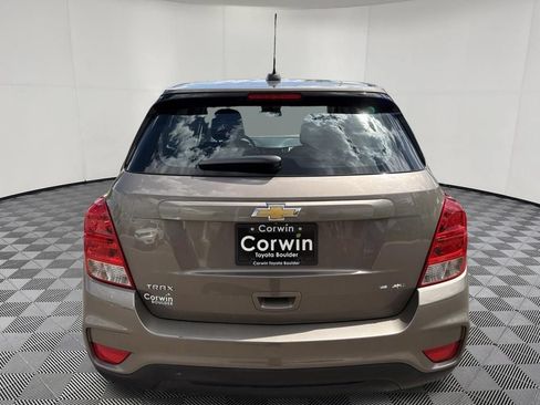 Used 2020 Chevrolet Trax LS FWD image 7