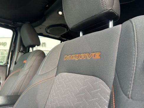 Certified 2021 Jeep Gladiator Mojave image 12