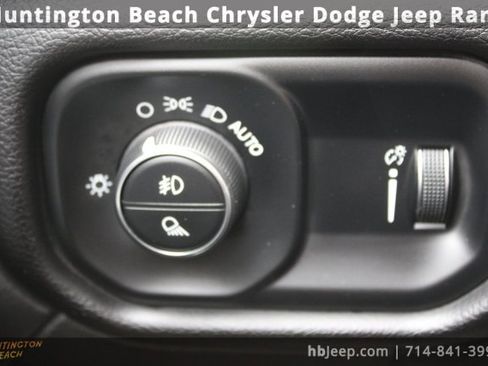 Used 2024 RAM 2500 Big Horn image 21