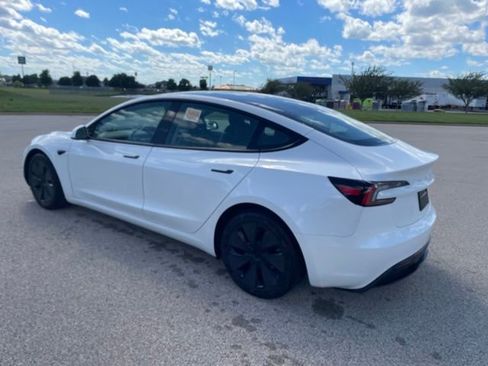 Used 2024 Tesla Model 3 Standard Range RWD image 4