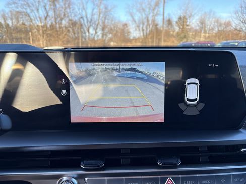 Used 2023 Kia Telluride S image 18