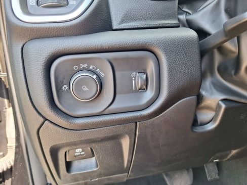 Used 2024 RAM 1500 Laramie RWD image 21