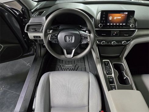 Used 2019 Honda Accord Hybrid image 15
