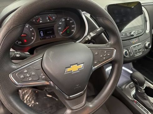Used 2024 Chevrolet Malibu LT FWD image 33