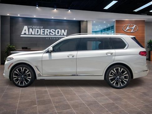 Used 2021 BMW X7 xDrive40i w/ Executive Package AWD/4WD image 4