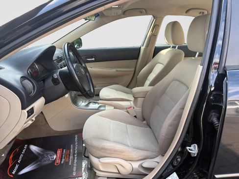 Used 2005 MAZDA MAZDA6 i FWD image 12