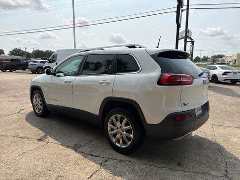 Used 2017 Jeep Cherokee Limited FWD image 7