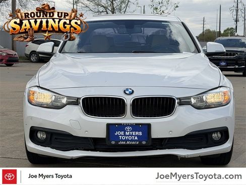 Used 2017 BMW 320i Sedan image 3