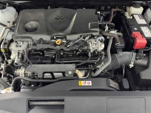 Used 2021 Toyota Camry SE FWD image 31