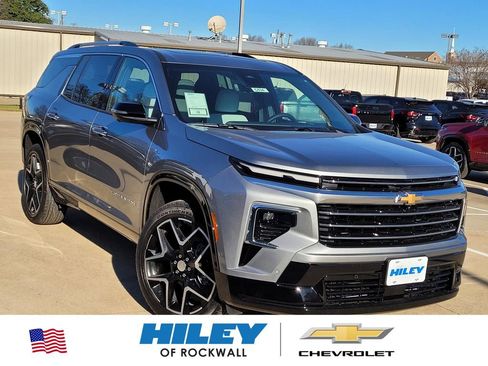 New 2026 Chevrolet Traverse High Country image 1