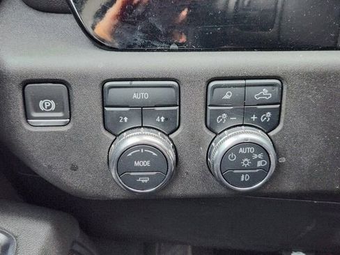 Used 2025 GMC Sierra 1500 SLT image 20