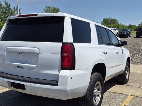 Used 2019 Chevrolet Tahoe 4WD image 3