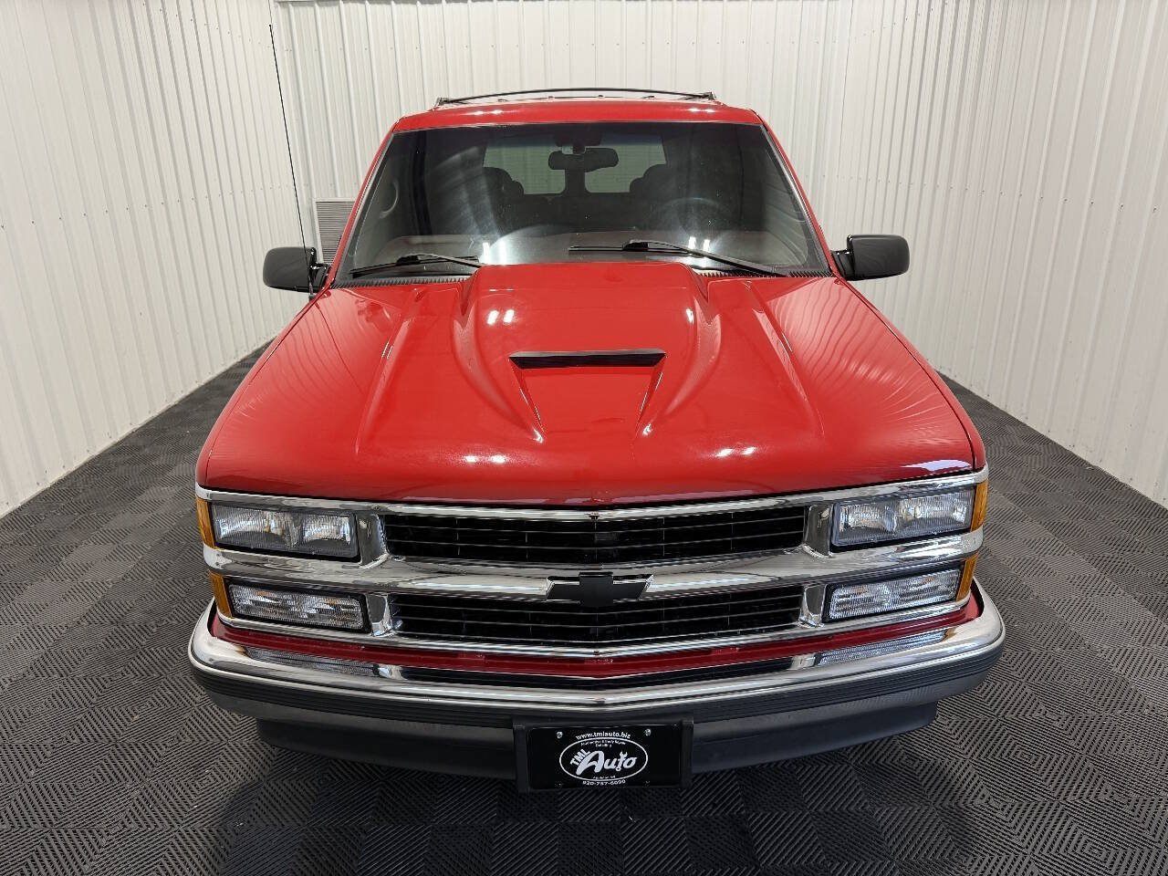 Used 1998 Chevrolet Tahoe 2WD image 2