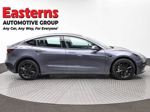 Used 2023 Tesla Model 3 Standard Range RWD image 4