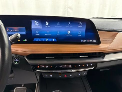 Used 2024 Cadillac XT4 Sport AWD/4WD image 19