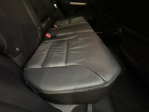 Used 2012 Honda CR-V EX-L image 18