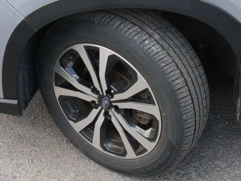 Used 2023 Subaru Forester Limited AWD/4WD image 21