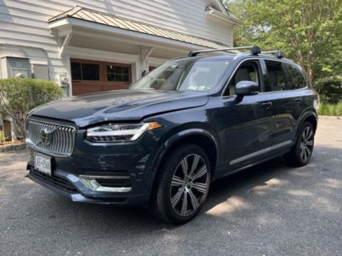 Used 2024 Volvo XC90 T8 Ultimate w/ Protection Package Premier AWD/4WD image 1