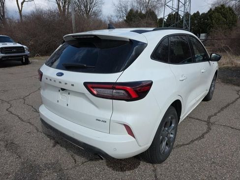 Used 2024 Ford Escape ST-Line w/ Tech Pack #1 image 5
