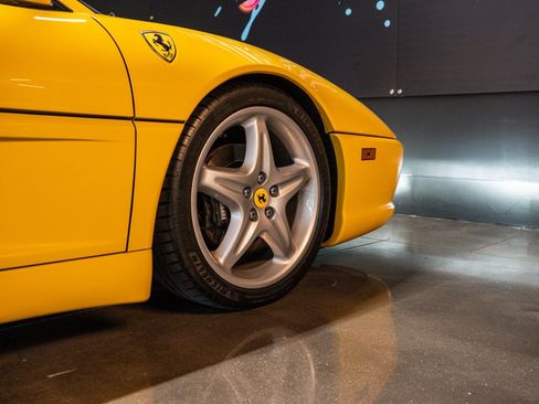 Used 1999 Ferrari F355 Spider RWD image 17