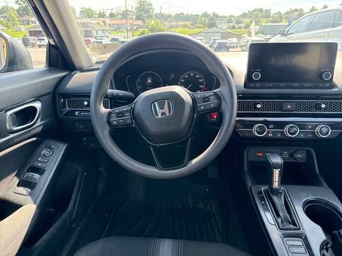 Used 2023 Honda Civic LX image 13