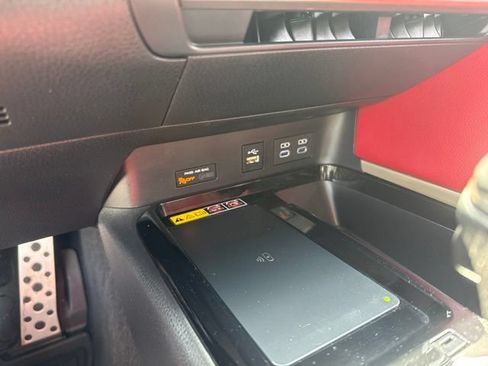 Used 2025 Toyota Camry XSE FWD image 31
