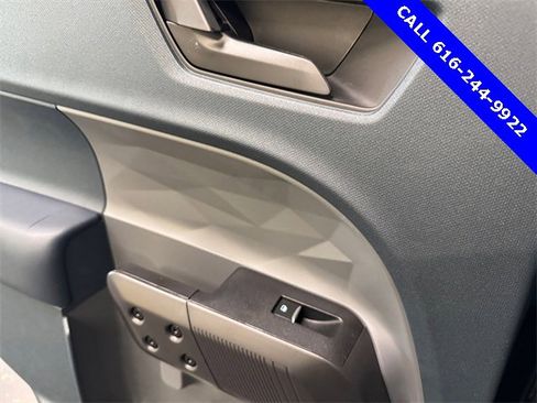 New 2025 Ford Maverick Lariat w/ Black Appearance Package image 18