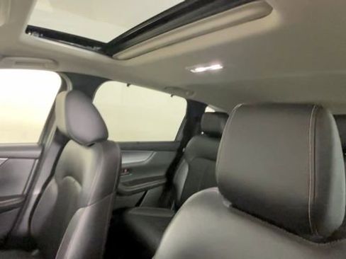 Used 2025 MAZDA CX-70 3.3 Turbo w/ Preferred Package AWD/4WD image 22