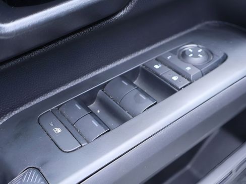 Certified 2024 Toyota Tacoma SR image 14