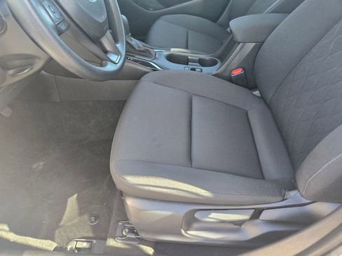 Used 2025 Toyota Corolla LE image 22