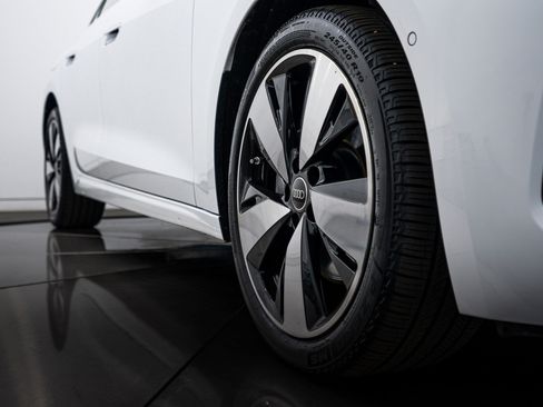 Certified 2025 Audi A5 2.0T Premium w/ Convenience Package image 21