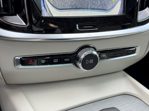 New 2026 Volvo V60 B5 Cross Country Plus w/ Protection Package Premier image 25