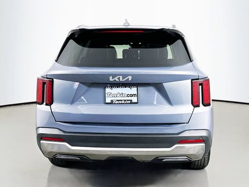 Used 2024 Kia Sorento S AWD/4WD image 7