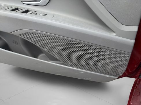 Certified 2024 Hyundai Elantra SE image 26