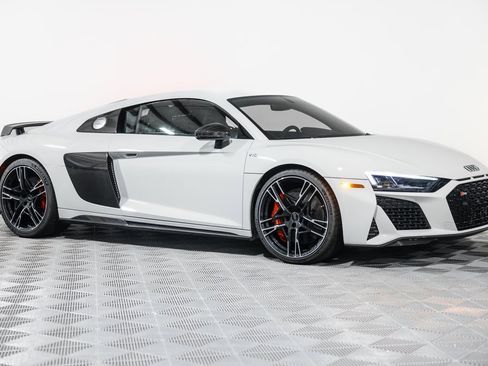 Used 2023 Audi R8 V10 performance image 4