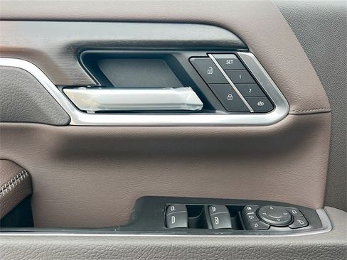 New 2026 GMC Sierra 2500 Denali w/ Denali Reserve Package image 13