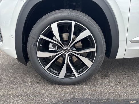 New 2026 Volkswagen Atlas SEL Premium R-Line AWD/4WD image 9