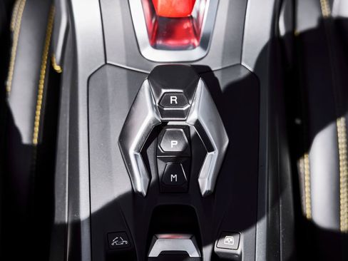 Used 2023 Lamborghini Huracan EVO RWD image 54