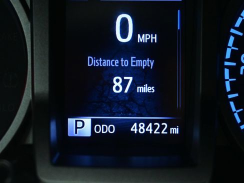 Used 2020 Toyota Tacoma TRD Off-Road w/ Technology Package AWD/4WD image 25