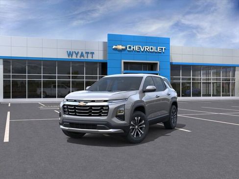 New 2026 Chevrolet Equinox LT w/ Convenience Package II image 9