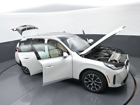 New 2026 BMW X3 xDrive30i w/ Premium Package AWD/4WD image 37
