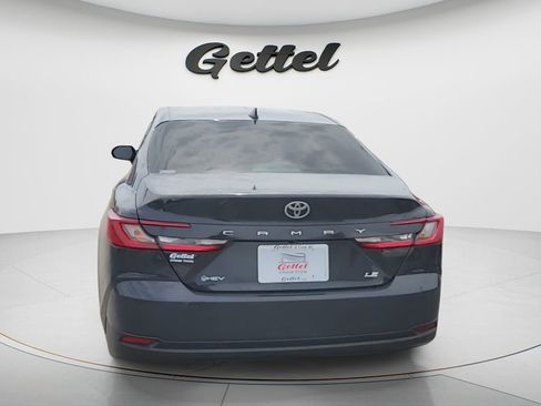Used 2025 Toyota Camry LE image 4