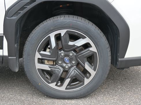 Used 2025 Subaru Forester Limited w/ Protection Package (1PH) AWD/4WD image 13