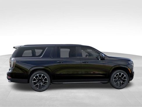 New 2026 Chevrolet Suburban RST AWD/4WD image 5