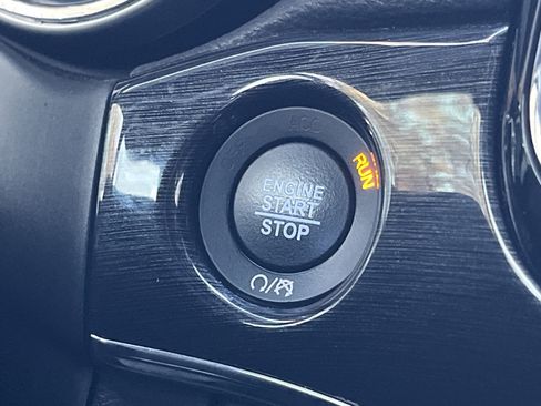 Used 2020 Jeep Grand Cherokee Trailhawk image 10