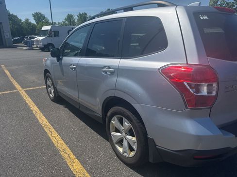 Used 2016 Subaru Forester 2.5i Premium w/ All-Weather Package AWD/4WD image 3